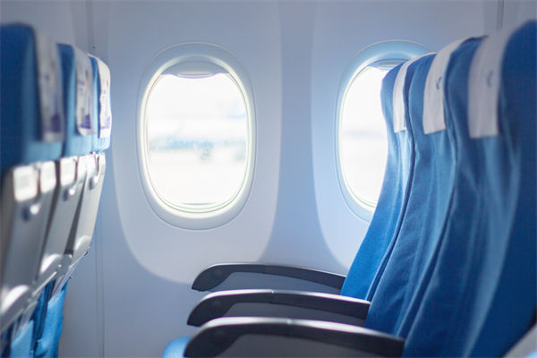航空公司故意调低温度卖毛毯？企业有何营销启示？