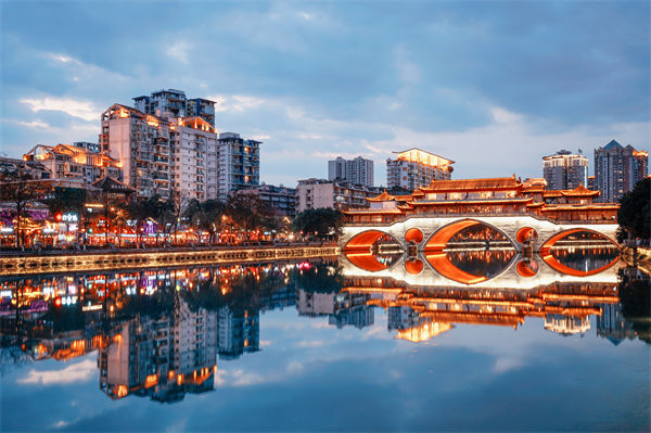 2025年新一线城市名单发布，对企业文化的启示有？