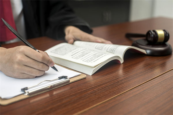 薪酬绩效分析：88.8万赔偿律师拿走55.5万，合理吗？